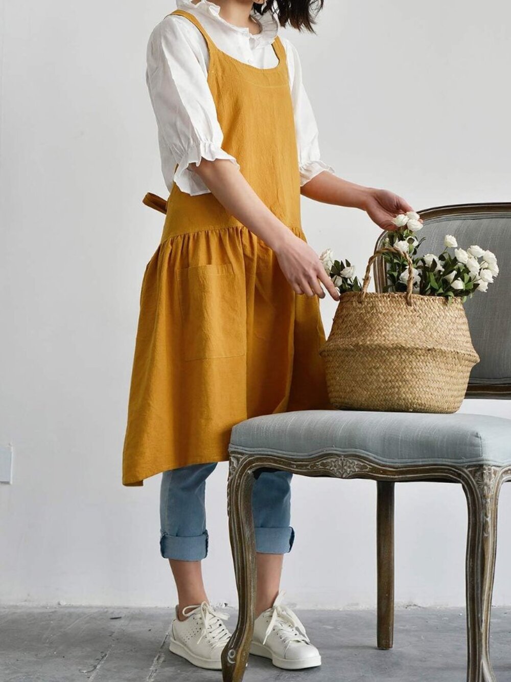 Cotton Linen Cross Back Apron for Women with Pockets for Painting Gardening Yell - Picture 4 of 5